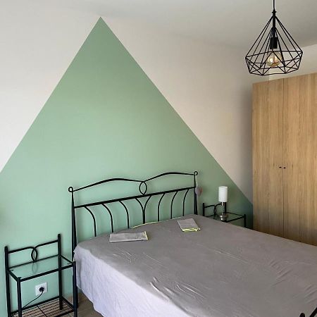 Tres Bel Appartement Entier Proche De La Mer 2 Chambres 1 Salon Vallauris Dış mekan fotoğraf
